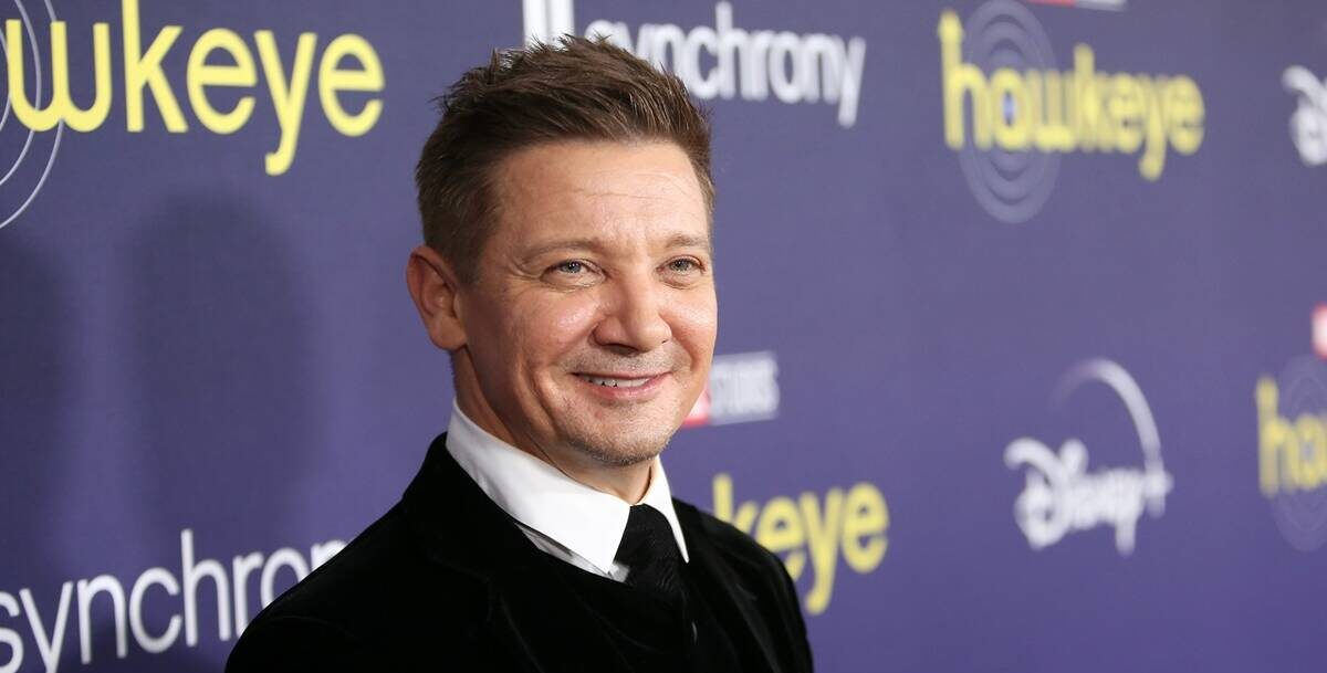 Jeremy Renner Thumb